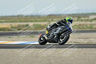 media/Apr-18-2025-TrackDaz (Fri) [[45f5874c44]]/C Group/Session 1 (Turn 7)/